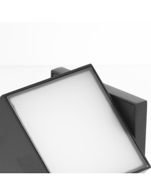 Zewnętrzna lampa na ścianę CUBIC IP54 18W 3000K DGR